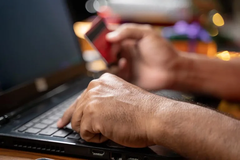5 practical ways you can keep yourself safe from financial and insurance scams